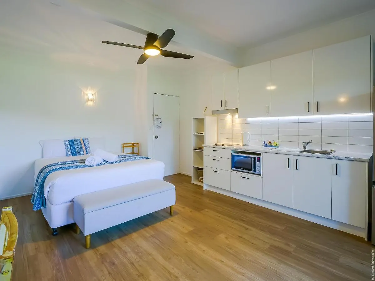 Resort Boat Harbour Studio Apartments And Villas Hervey Bay