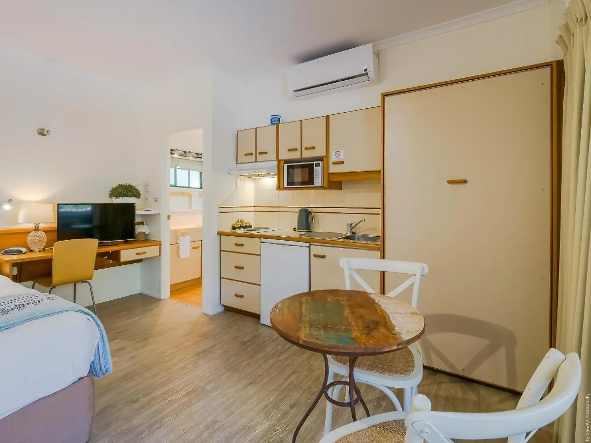 Boat Harbour Studio Apartments And Villas Hervey Bay Resort