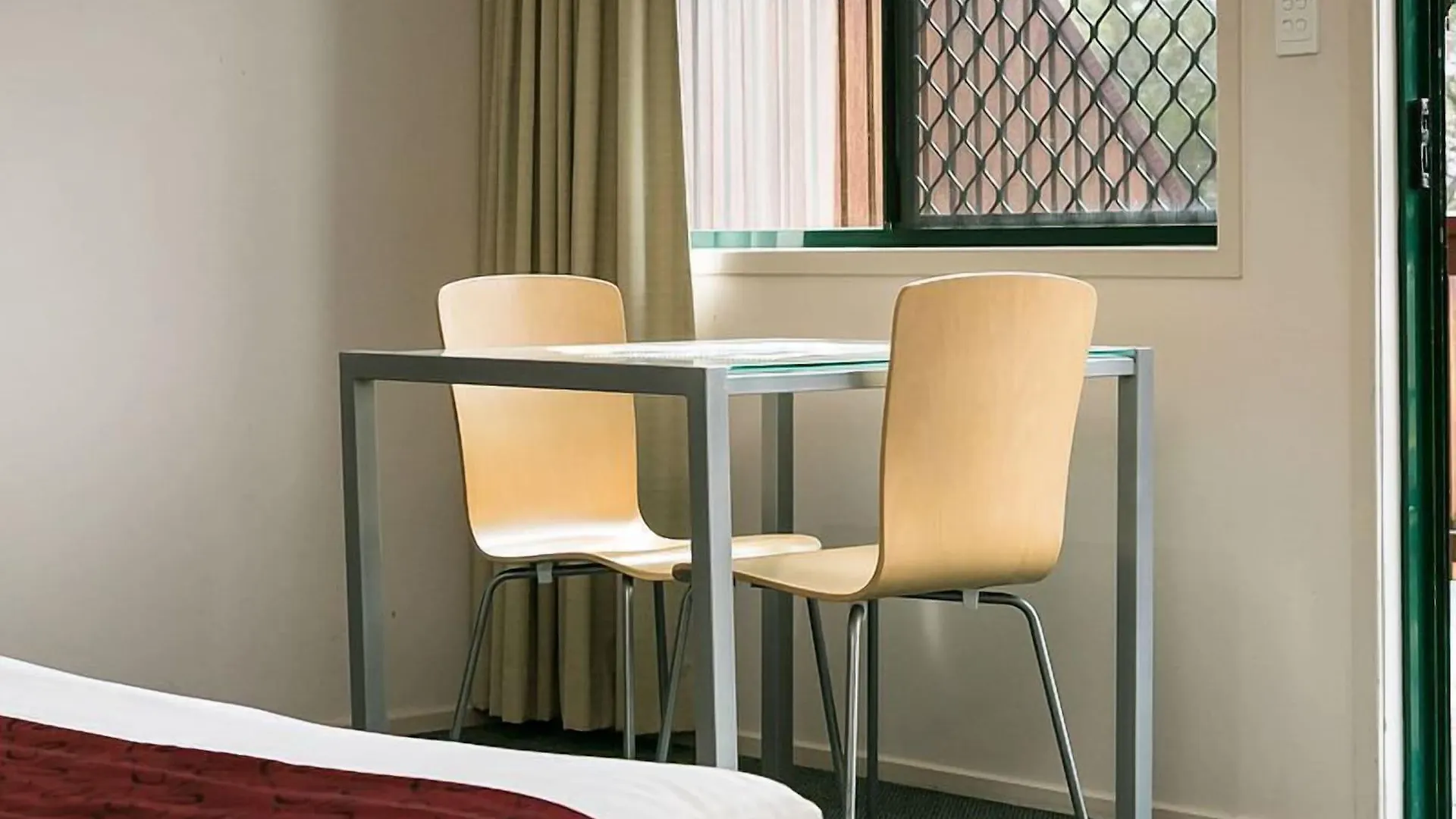 Boat Harbour Studio Apartments And Villas Hervey Bay