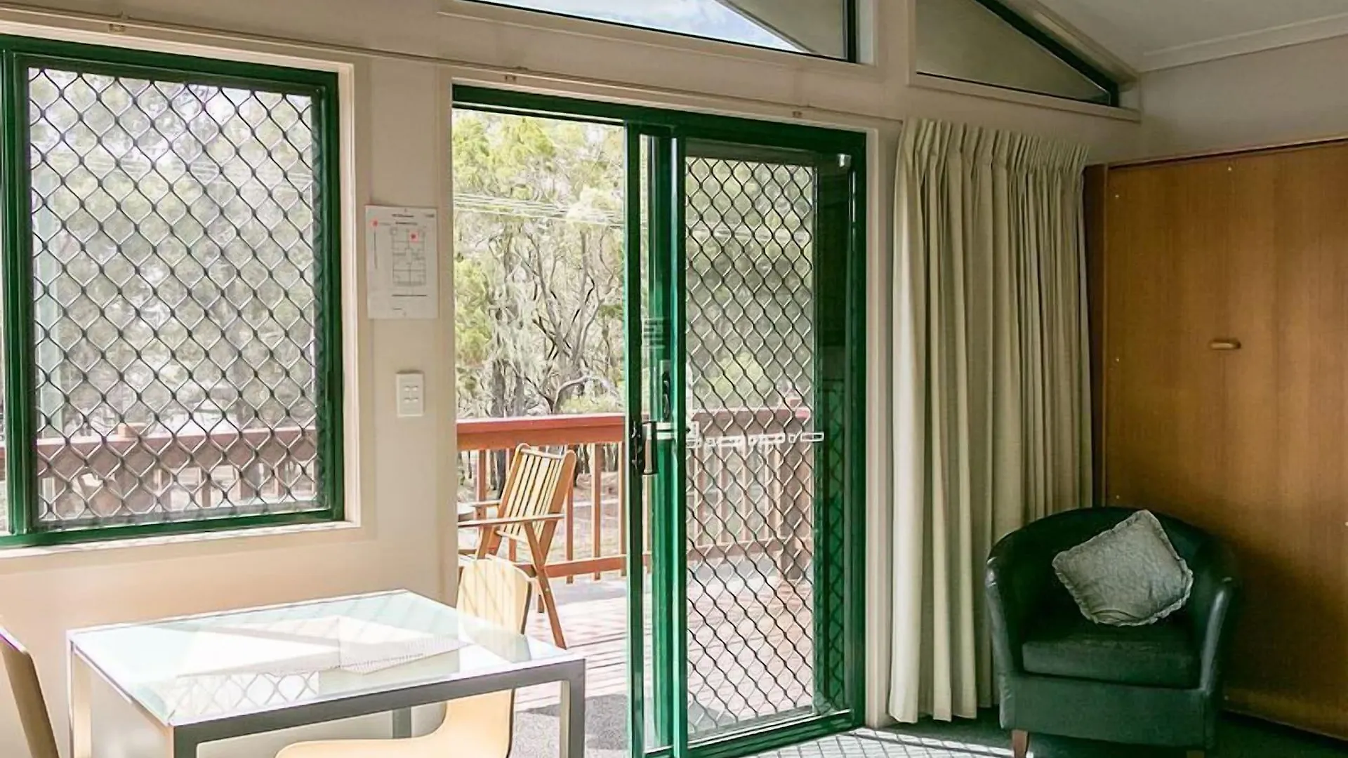 Boat Harbour Studio Apartments And Villas Hervey Bay