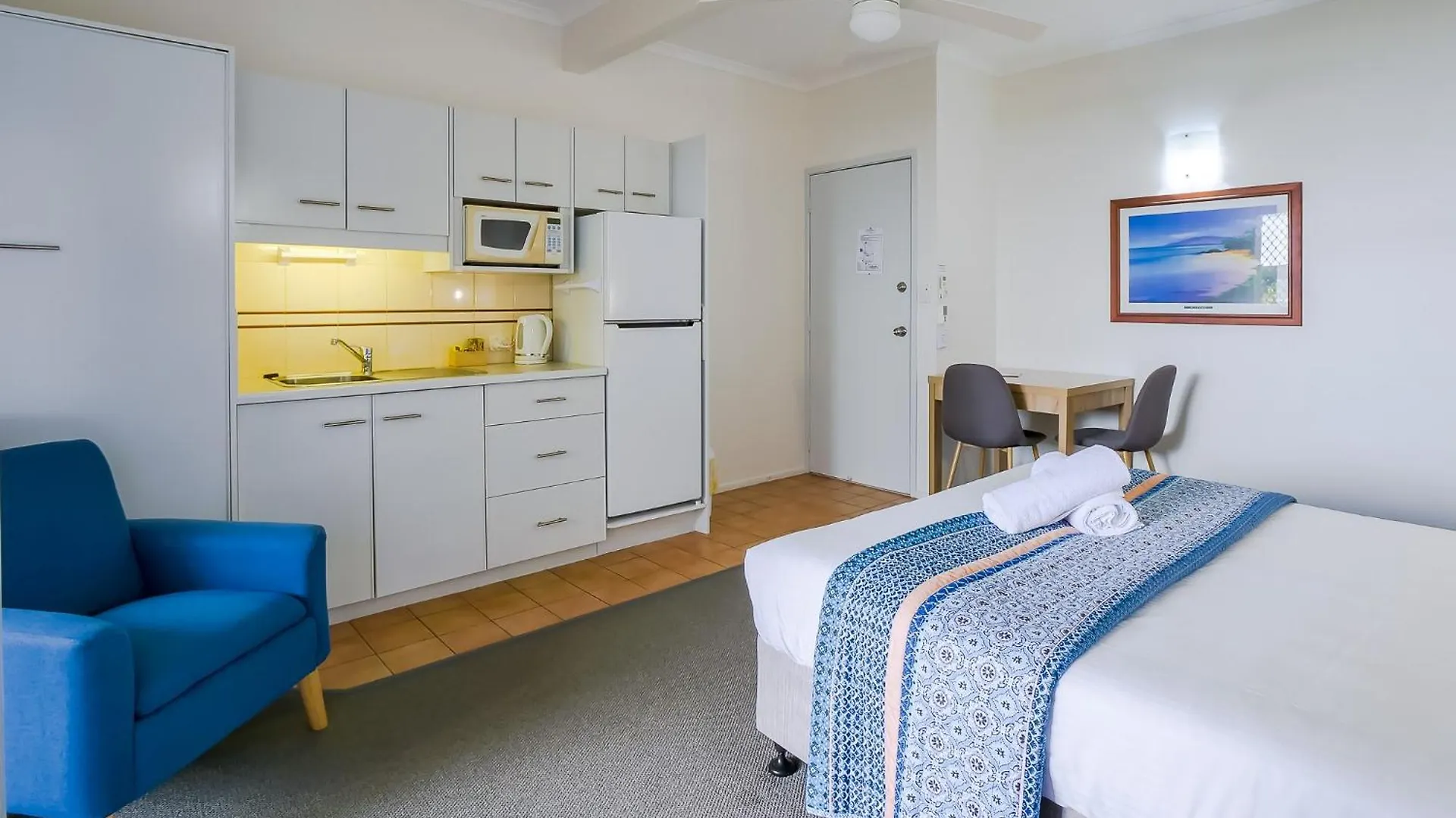 Boat Harbour Studio Apartments And Villas Hervey Bay Resort