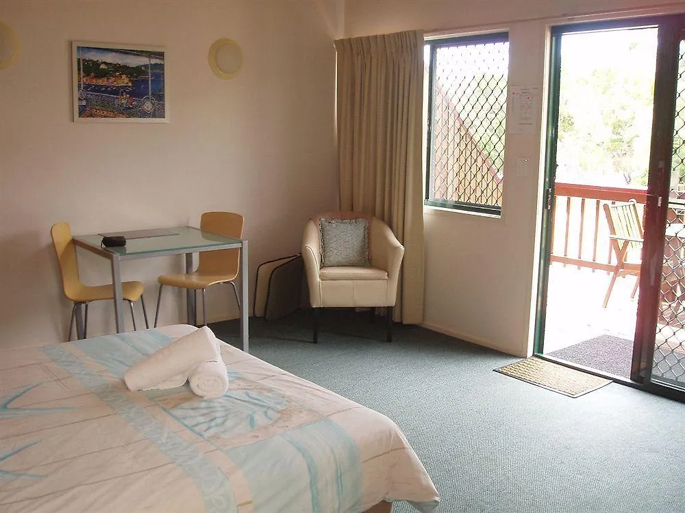 Boat Harbour Studio Apartments And Villas Hervey Bay Resort