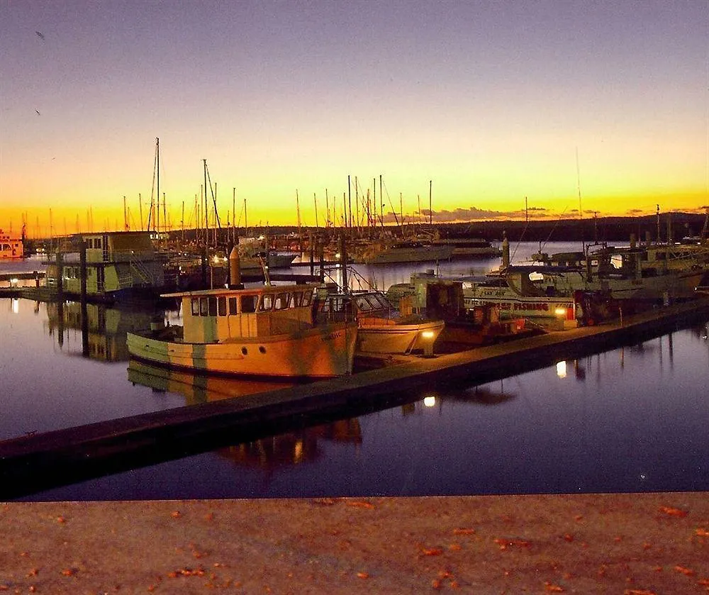 Boat Harbour Studio Apartments And Villas Hervey Bay Resort
